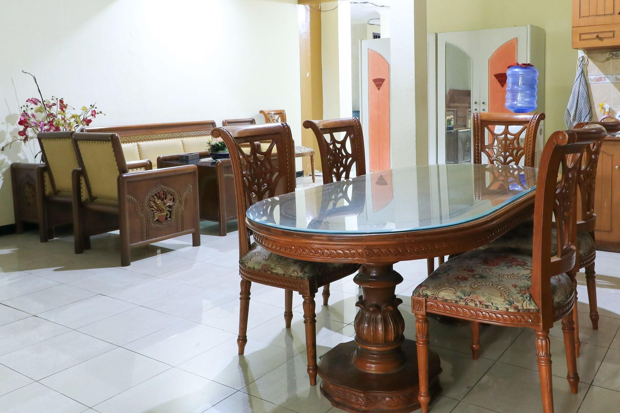 Guest House Samarinda Εξωτερικό φωτογραφία